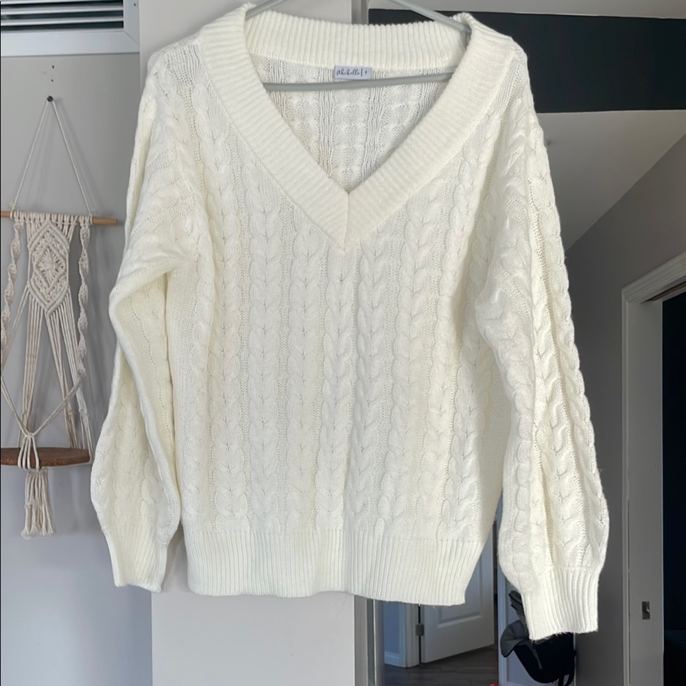 Elegant Off-White Cable Knit Off-the-Shoulder Sweater